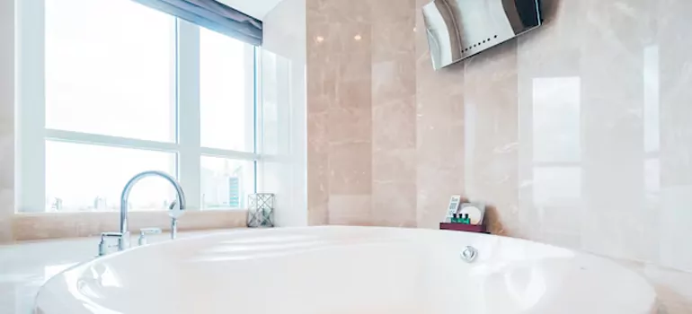 Bathroom Window Coverings in DeBary, FL