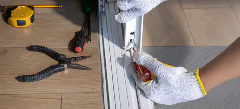 Sliding Glass Door Repair in DeBary